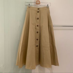 Khaki pleated skirt
